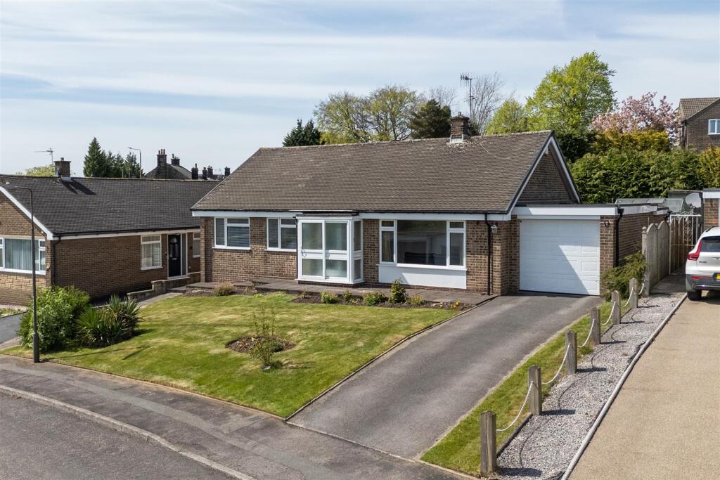 Main image of property: Lums Hill Rise, Matlock, DE4 3FX