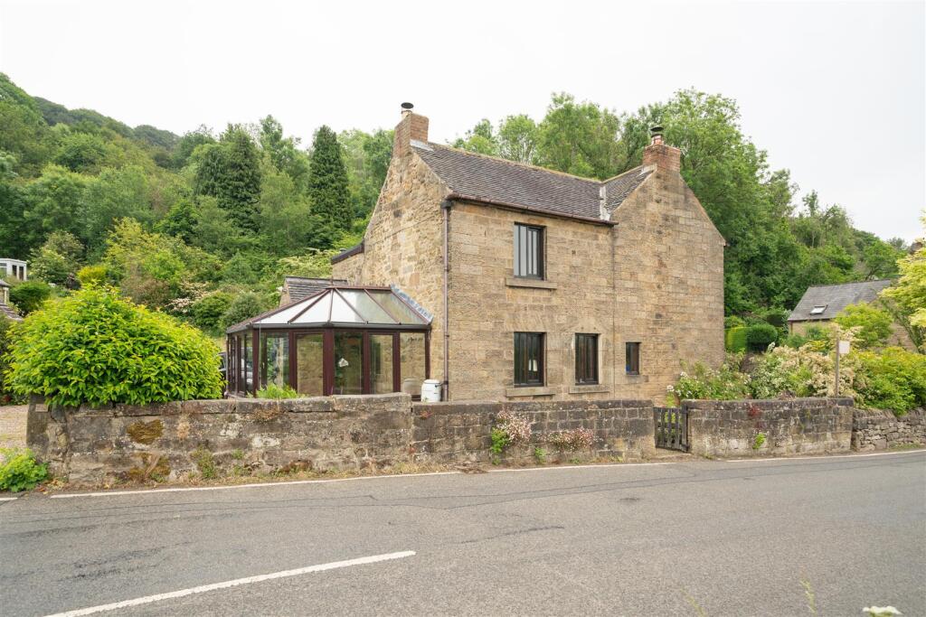Main image of property: Starkholmes Road, Starkholmes, Matlock, DE4 5JE