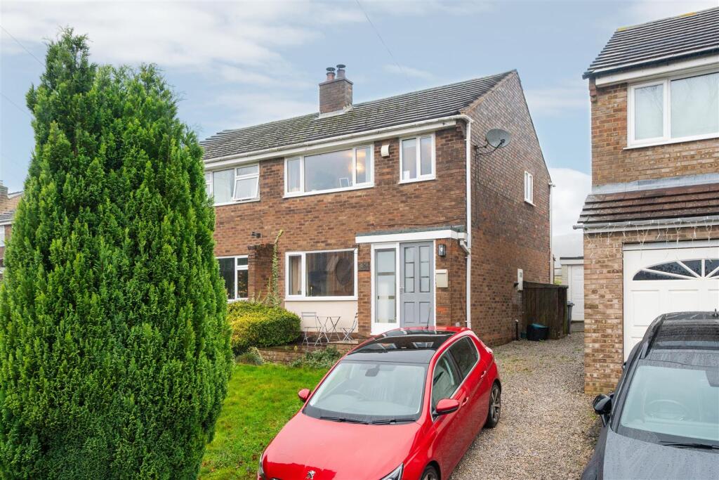 Main image of property: Amberdene, Matlock, DE4 3HR