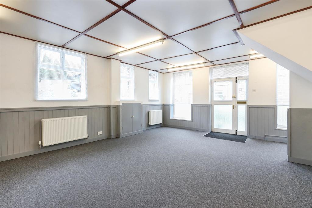 Additional property image - Holt Lane