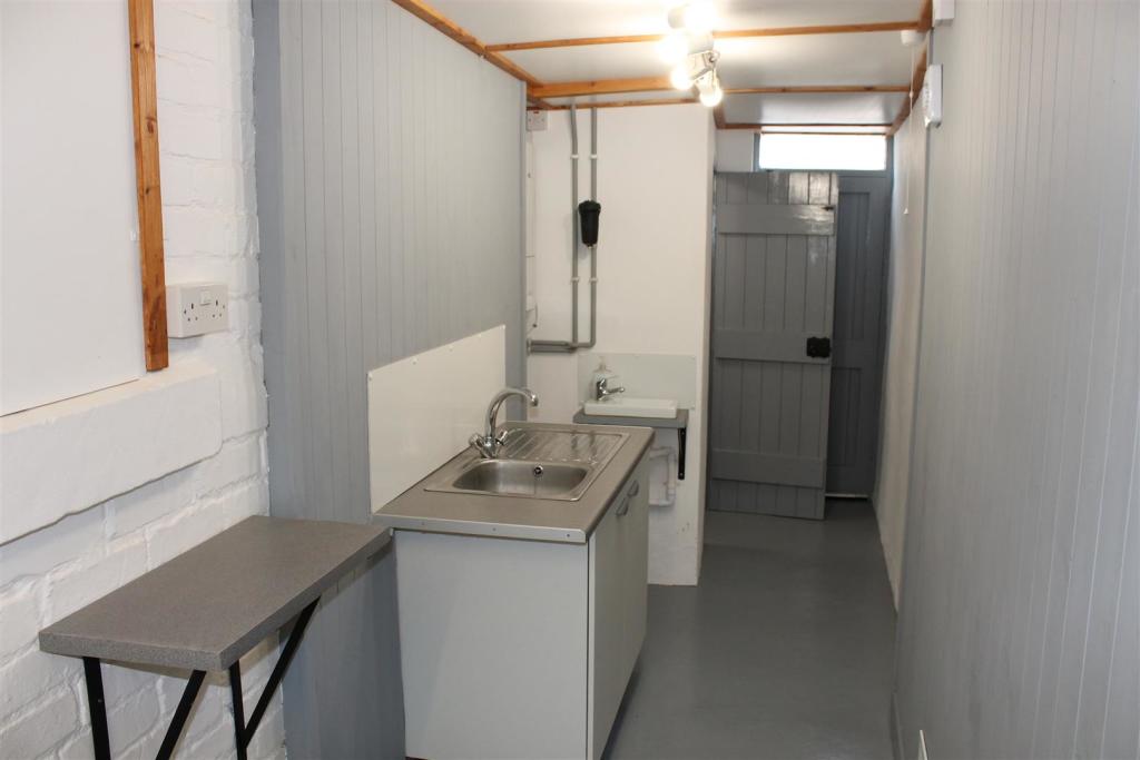 Additional property image - Holt Lane