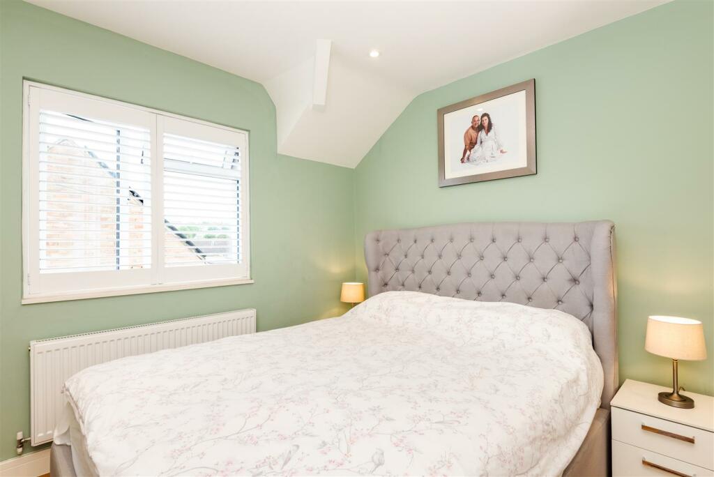 Additional property image - Mile Oak Road, Portslade, Brighton