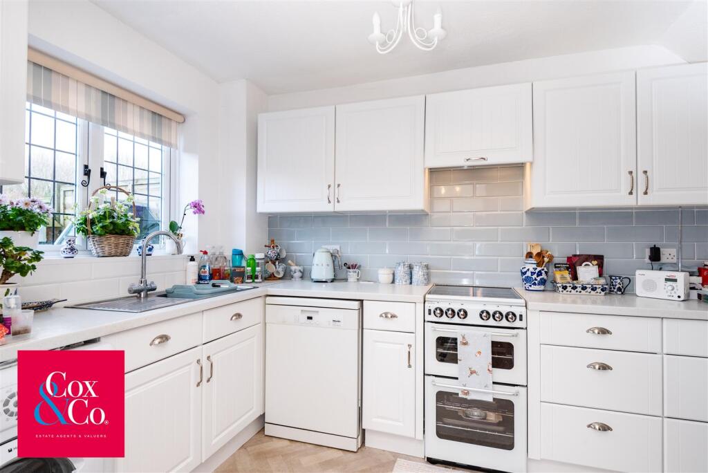 Additional property image - Thornbush Crescent, Portslade