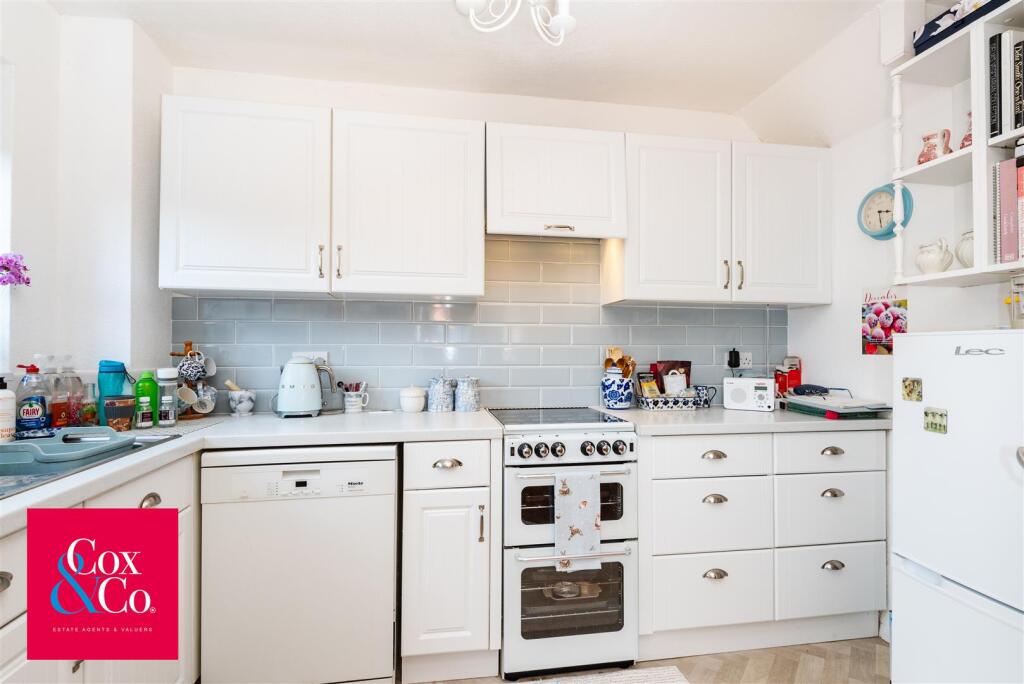 Additional property image - Thornbush Crescent, Portslade