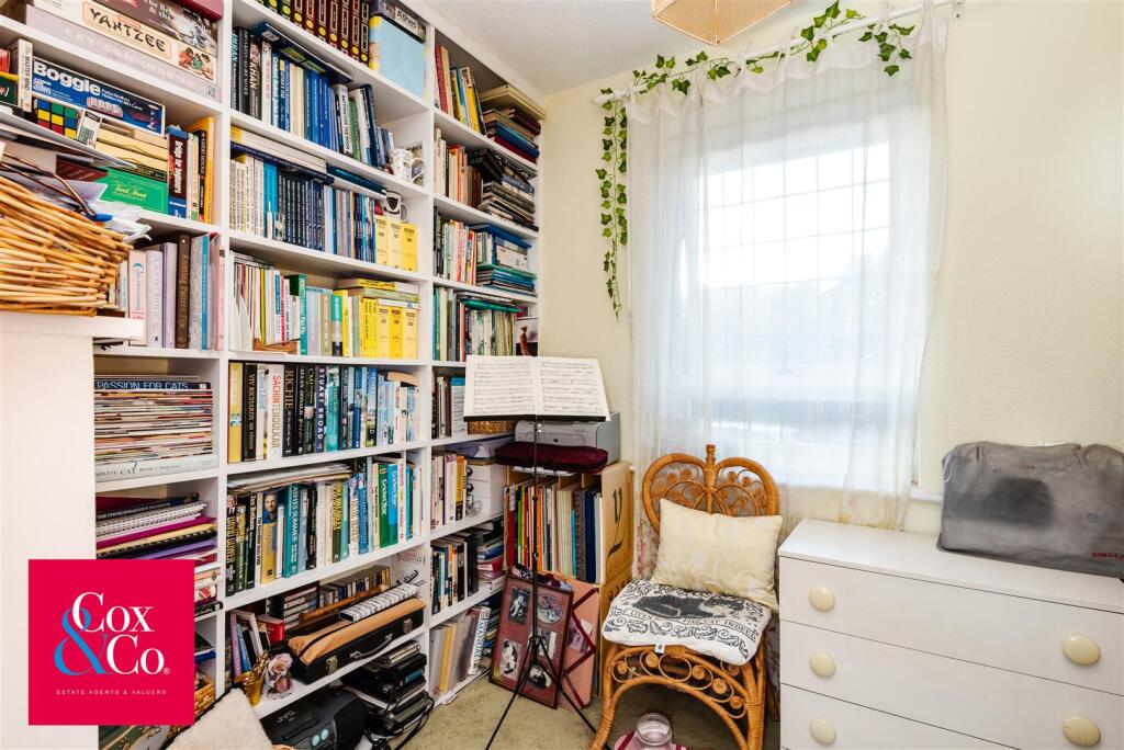 Additional property image - Thornbush Crescent, Portslade