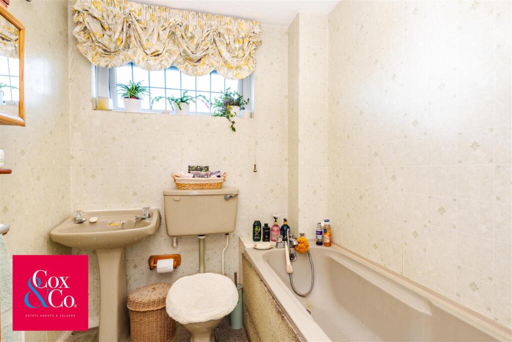 Additional property image - Thornbush Crescent, Portslade