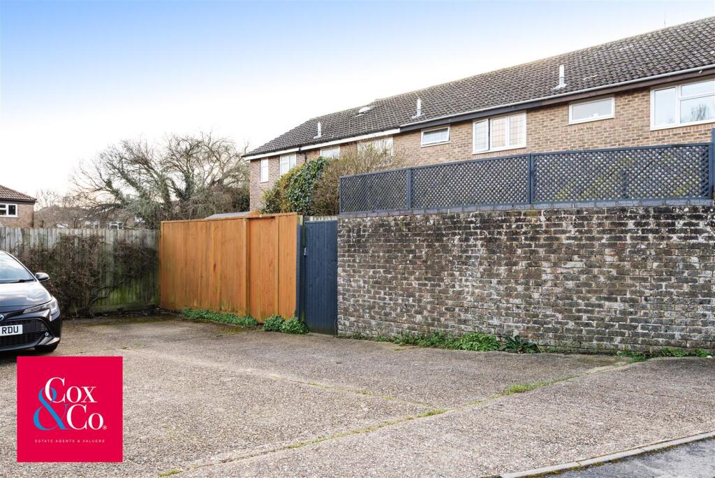 Additional property image - Thornbush Crescent, Portslade