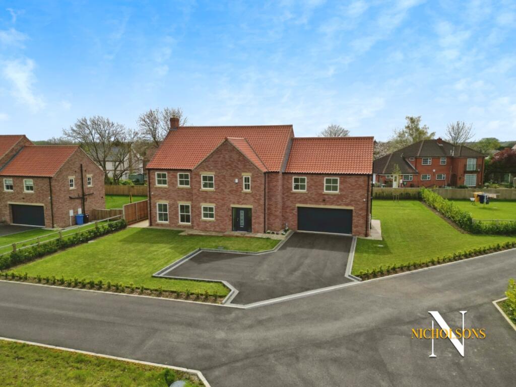 5 bedroom detached house for sale in Lilac Close, Sutton cum Lound