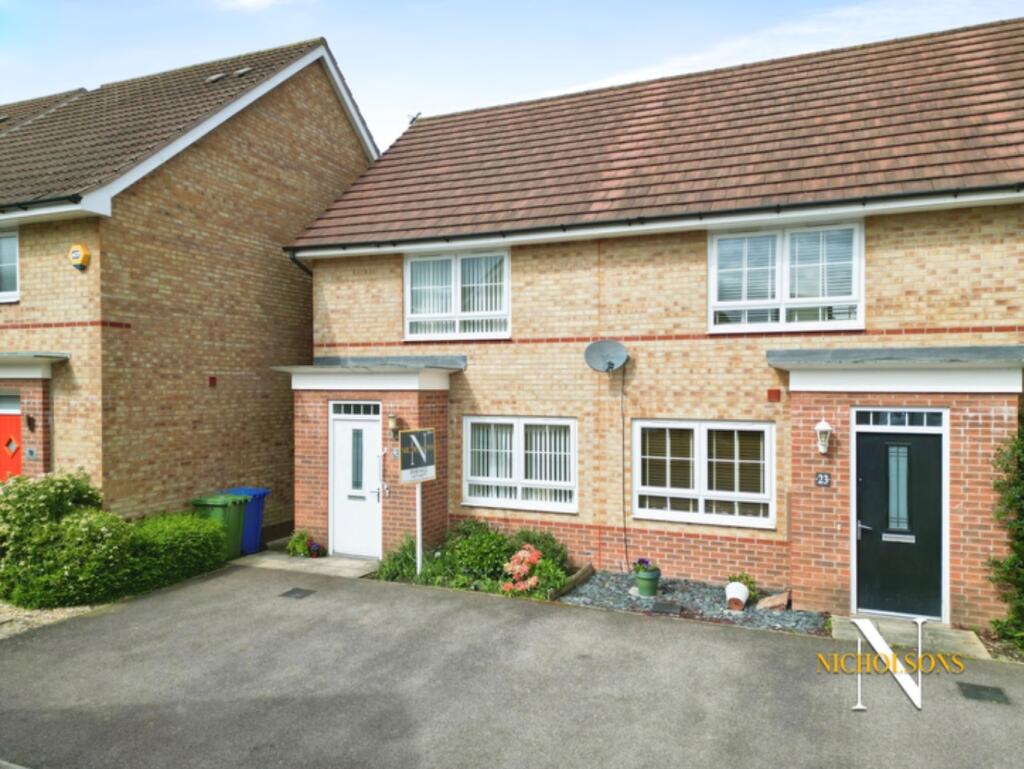 2 bedroom end of terrace house for sale in Edgbaston Drive, Retford