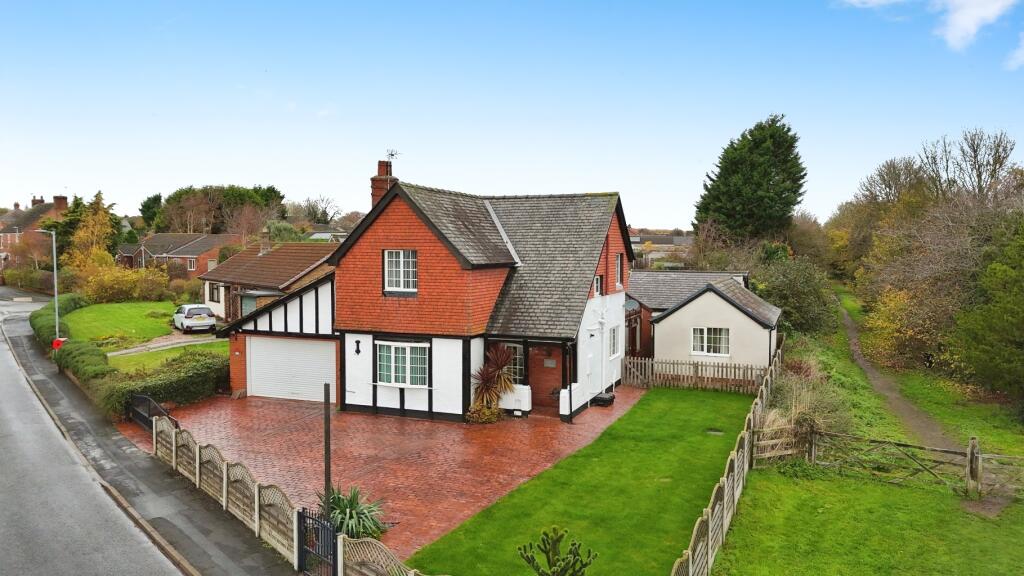 Main image of property: High Street, Haxey, Doncaster, Lincolnshire, DN9