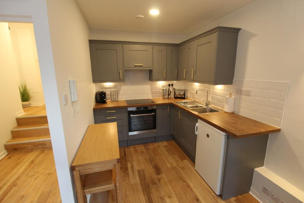 1 bedroom flat for rent in Lothian Road, Tollcross, Edinburgh, EH3