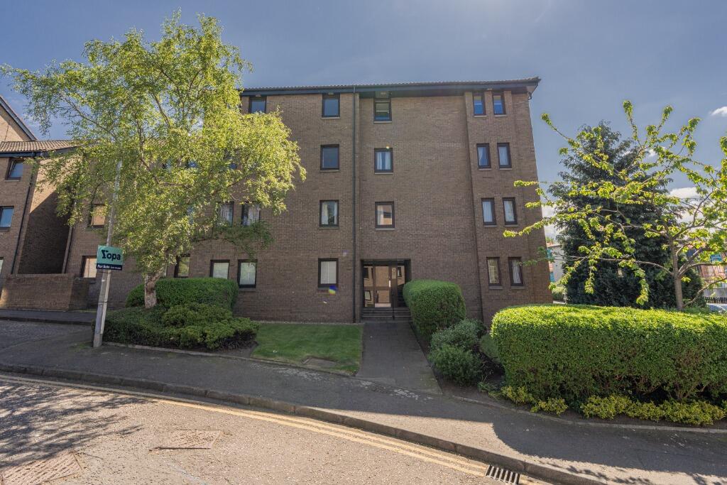 Main image of property: Boatgreen, Canonmills, Edinburgh, EH3