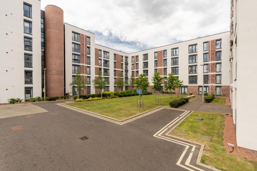 Main image of property: Arneil Place, Crewe Toll, Edinburgh, EH5