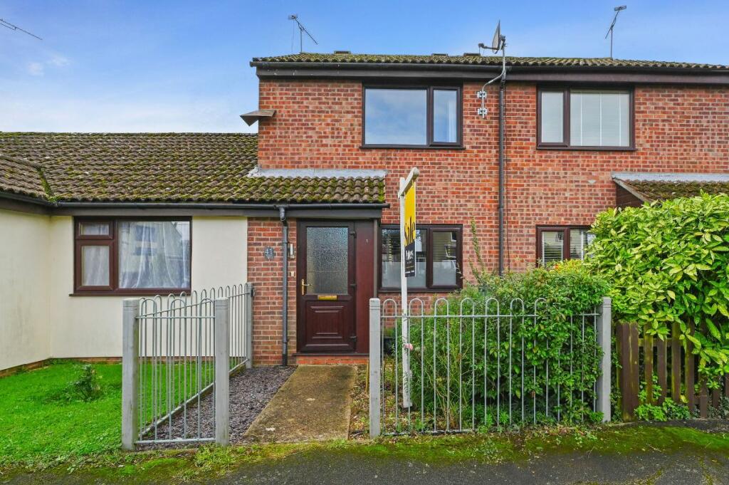 2 bedroom terraced house for sale in Haugh Lane, Woodbridge, IP12