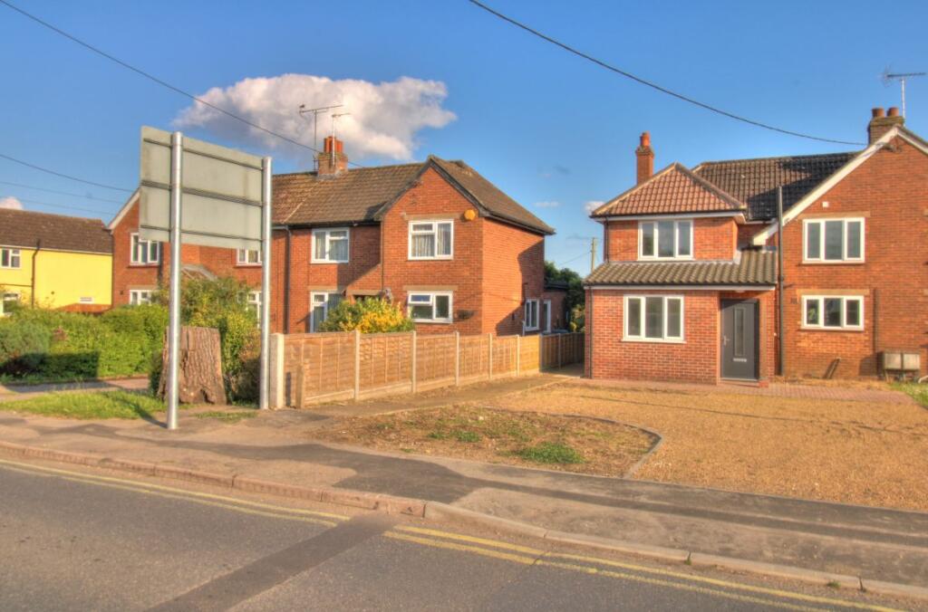 3 bedroom semidetached house for sale in Grundisburgh Road, Woodbridge