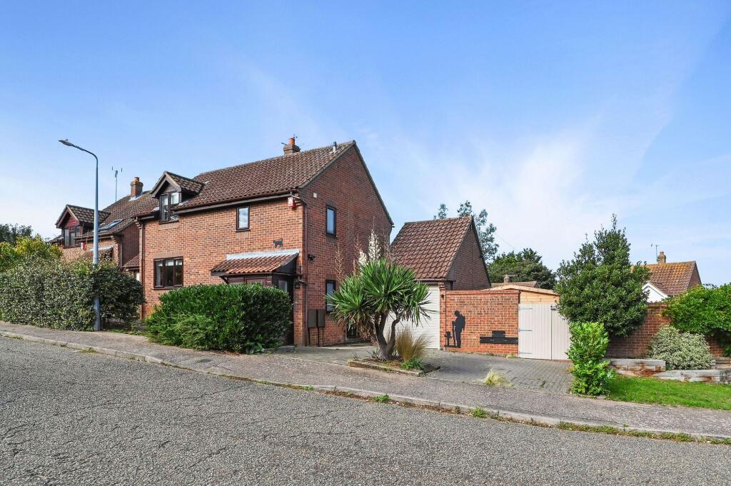 Main image of property: Grantham Crescent, Ipswich, IP2