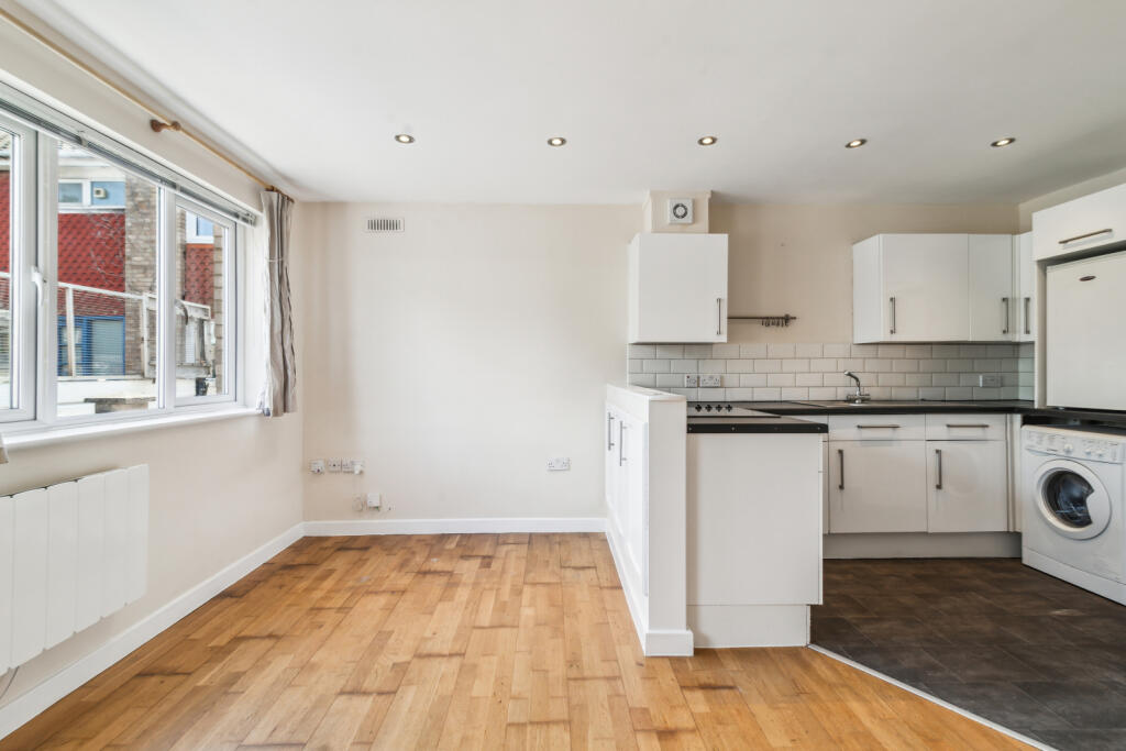 Main image of property: Bedford Hill, SW12