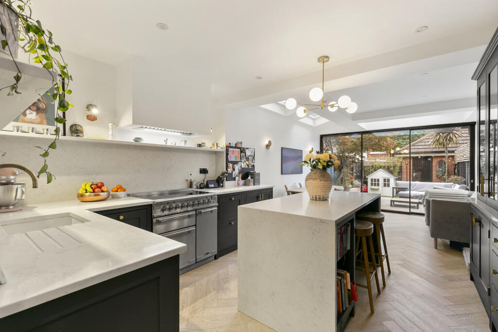 Main image of property: Aston Terrace, SW12