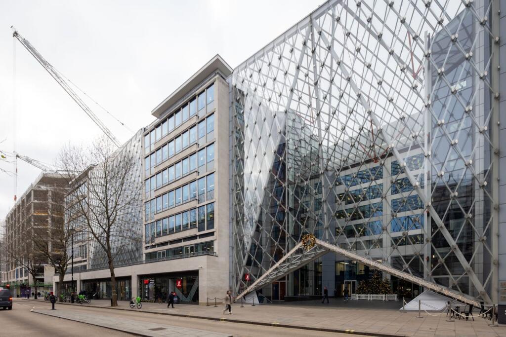 Main image of property: 55 Baker Street, London, W1U 8EW