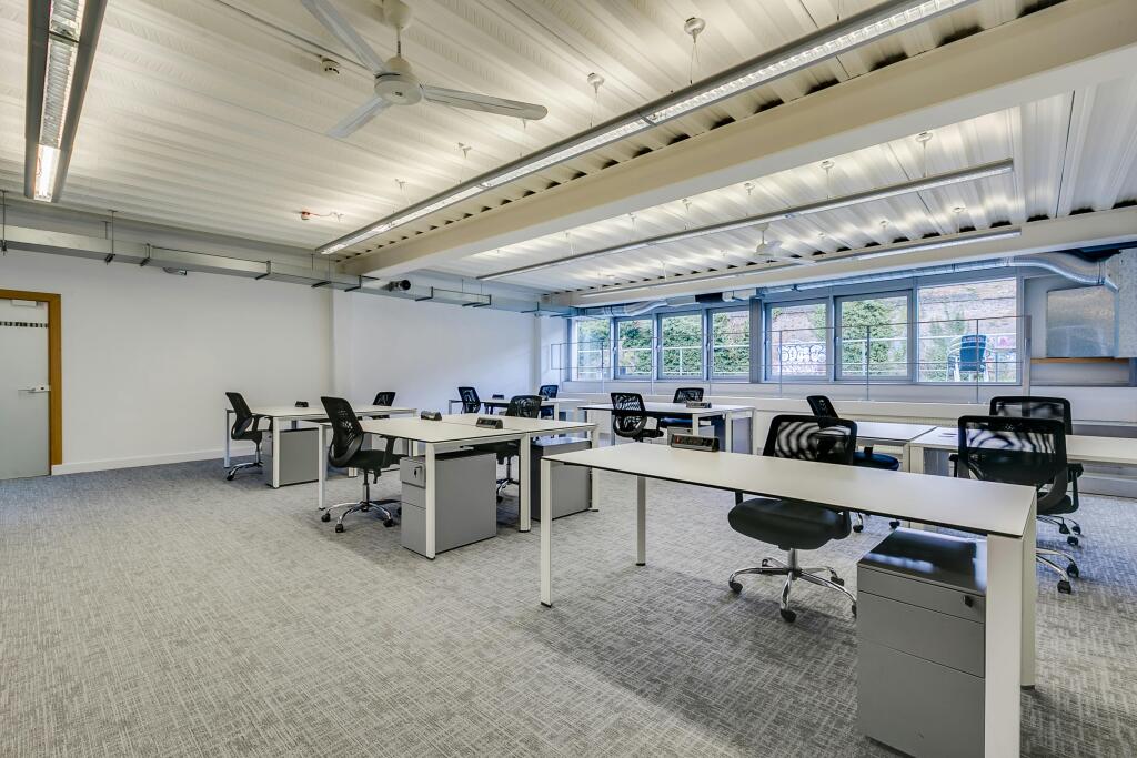 Canalside Studios 814 St Pancras Way7.jpg