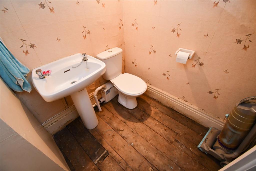 5 bedroom semidetached house for sale in Serpentine Road, Wallasey