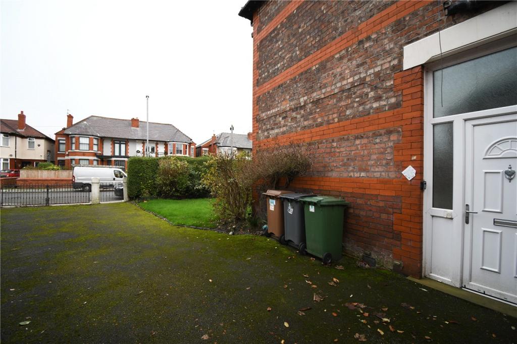 5 bedroom semidetached house for sale in Serpentine Road, Wallasey