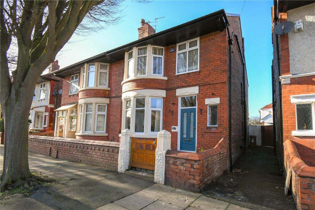 6 bedroom semidetached house for sale in Lymington Road, Wallasey