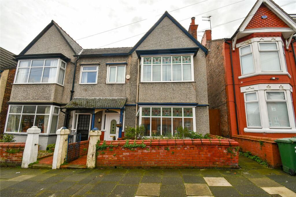 4 bedroom semidetached house for sale in Vaughan Road, Wallasey, Wirral, CH45