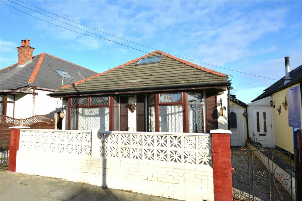 3 bedroom bungalow for sale in Palmerston Road, Wallasey, Wirral, CH44