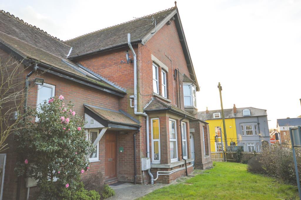 Main image of property: Avenue Road, Lymington, Hampshire, SO41 9GJ