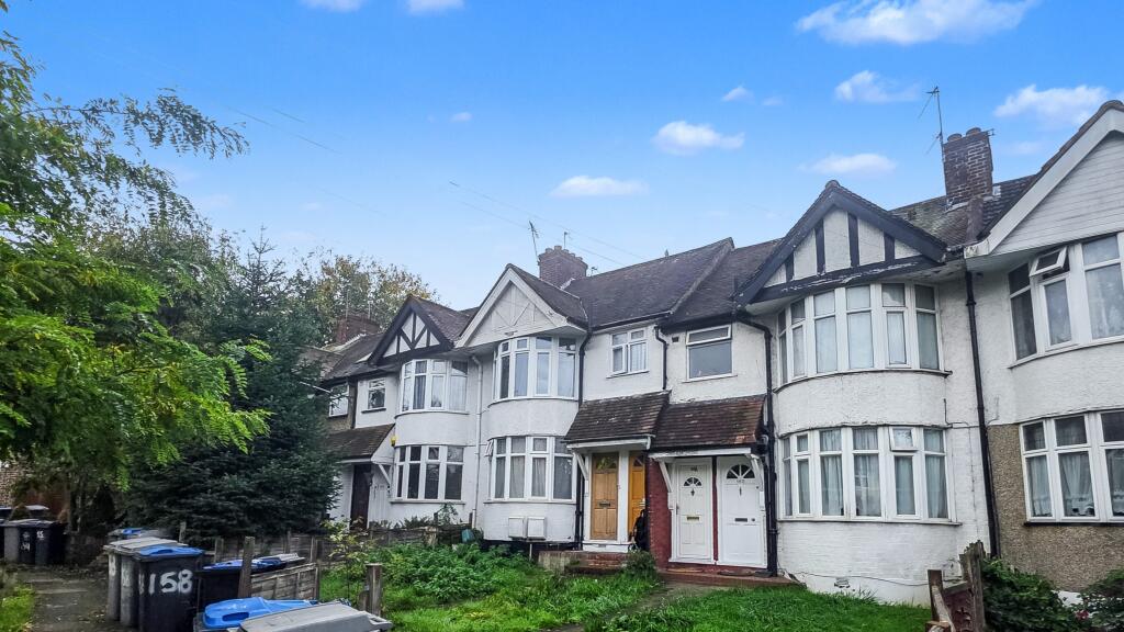 Main image of property: 158A Braemar Avenue, London NW10 0DS