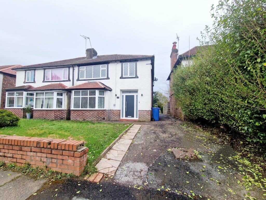 3 bedroom semi-detached house for rent in Lancaster Drive, Prestwich, Manchester, M25