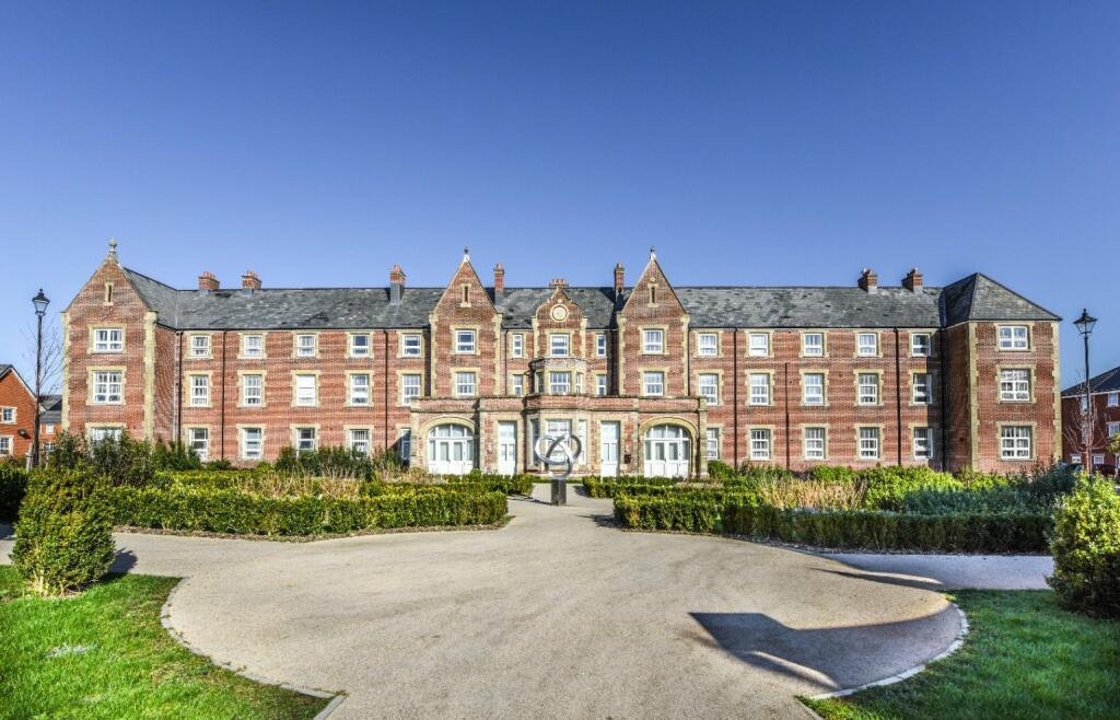 2 bedroom flat for sale in Henman House, Noyce Court, West End, Southampton, Hampshire, SO30