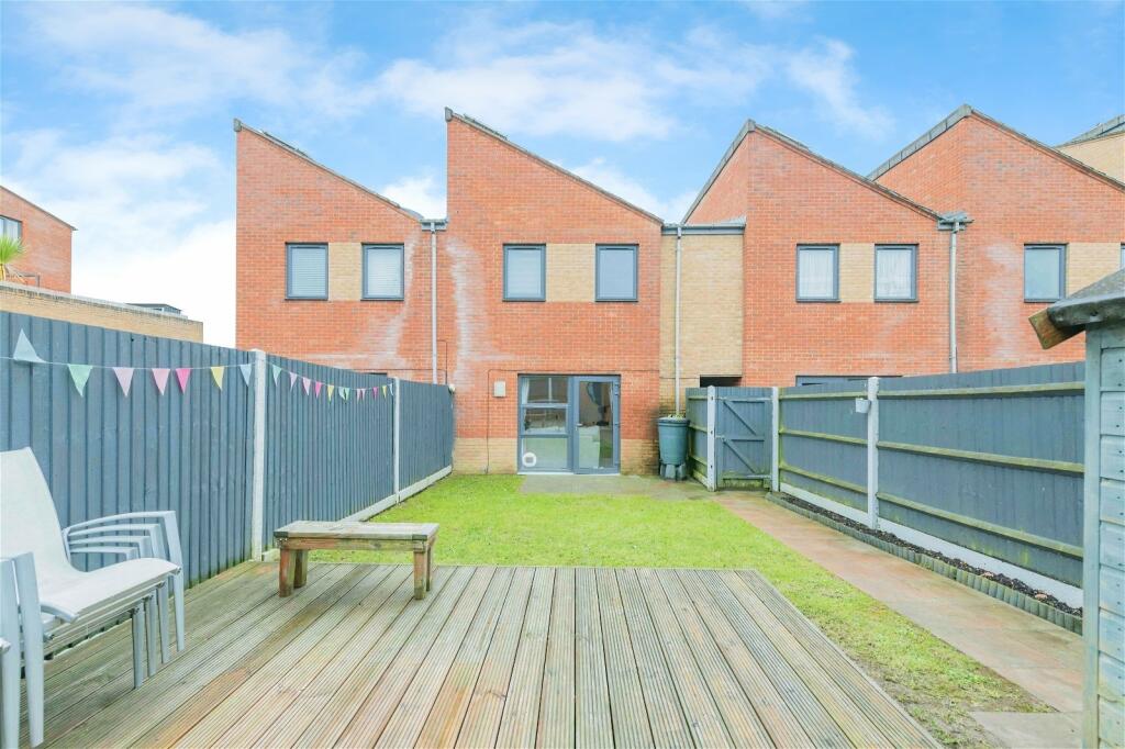 3 bedroom terraced house for sale in Arnold Road, Eastleigh, SO50
