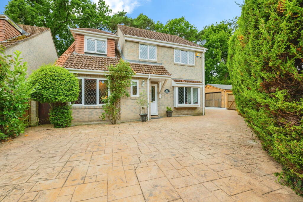 Main image of property: Chestnut Drive, Ashurst, Southampton, Hampshire, SO40
