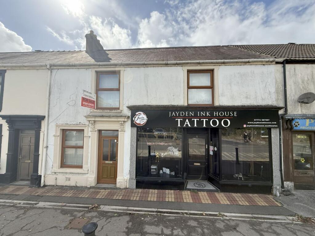 Main image of property: 7 Heol Cae Gurwen, Gwaun Cae Gurwen, Ammanford, SA18 1HB