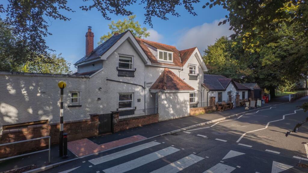 Main image of property: The Croft, Queens Road, Merthyr Tydfil, CF47 0HE