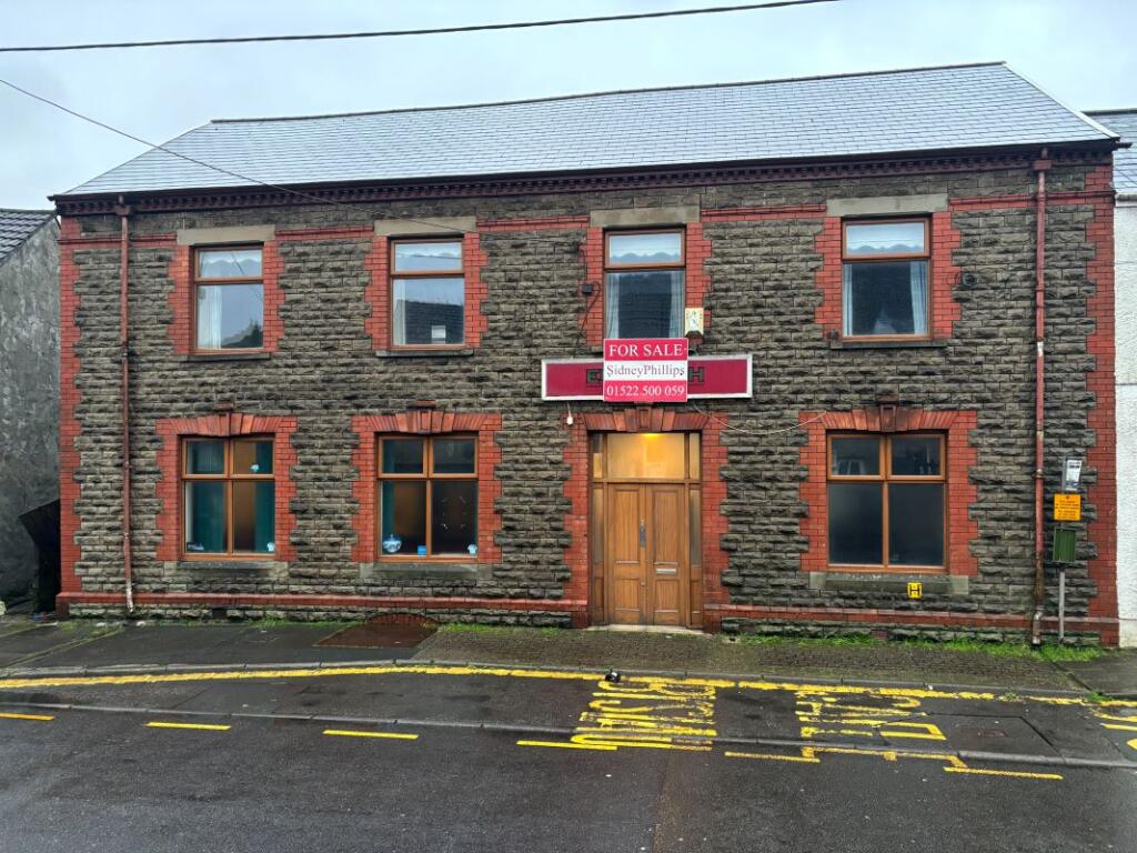 Main image of property: Elderbush Inn, 57 High Street, Nantyffyllon, Maesteg, Mid Glamorgan, CF34 0BS