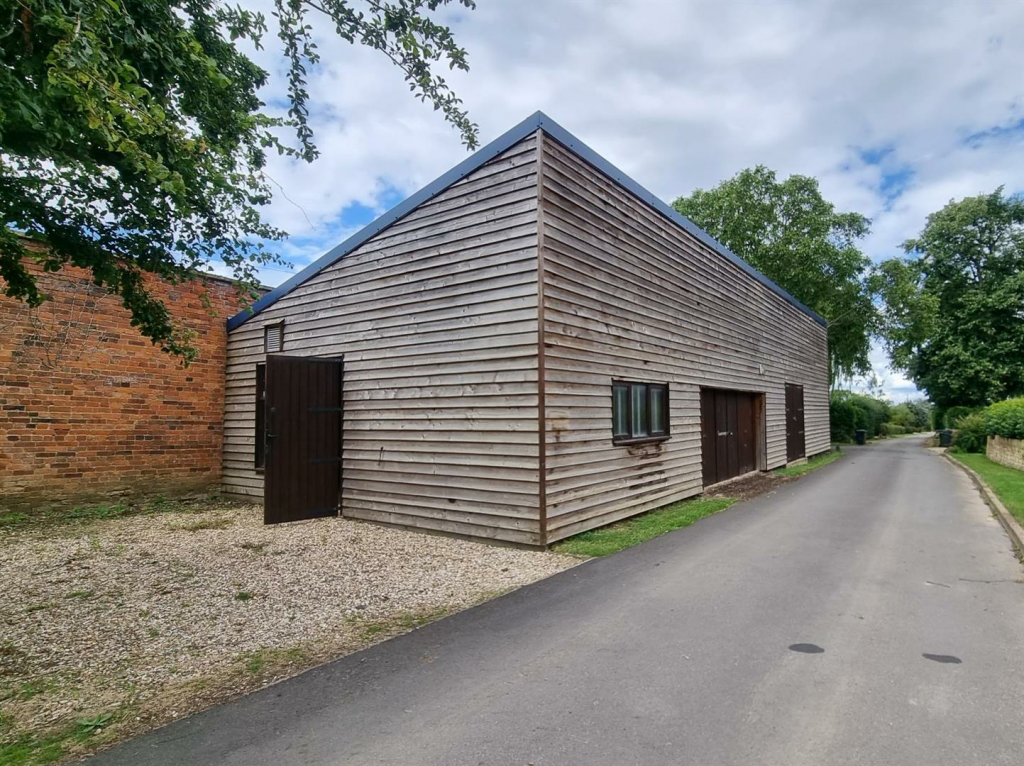 Commercial property to lease in The Hill Lane, Elmley Castle
