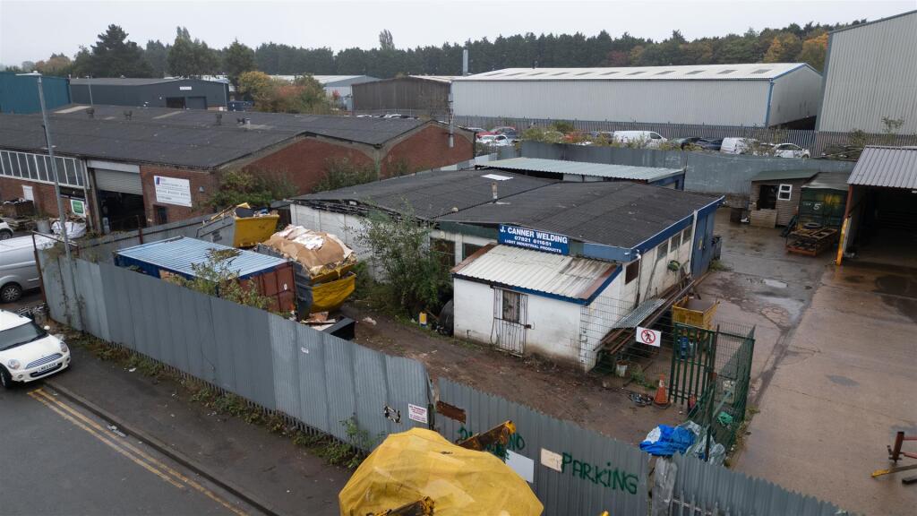 Main image of property: 32, Newton Road, Hinckley