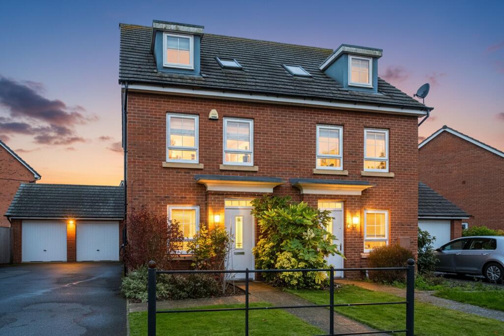 Main image of property: Peregrine Way, Warwick - Stunning 3 Bed Townhouse on Sought After Heathcote Development