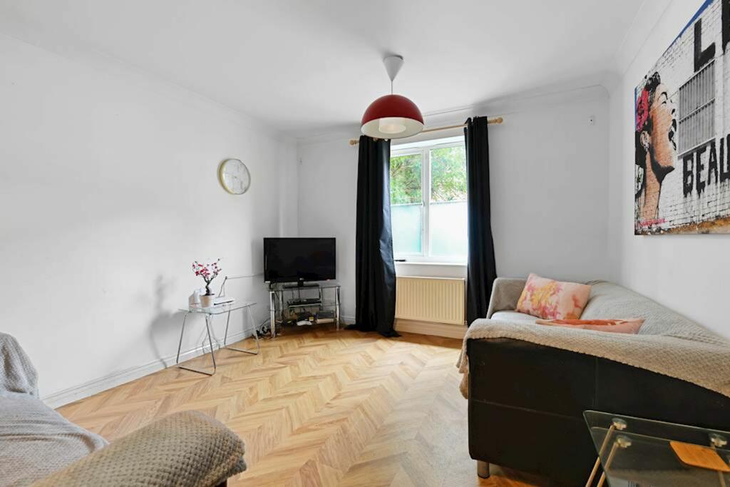 Additional property image - Bradford Drive, Colchester CO4