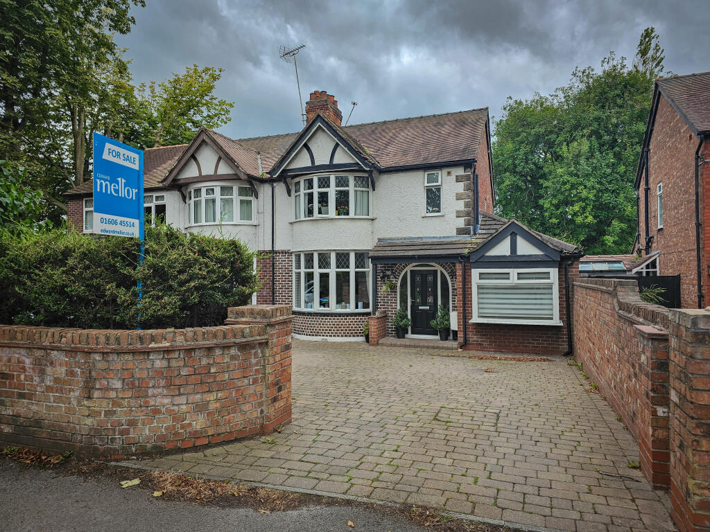 5 bedroom semidetached house for sale in Moss Road, Northwich, CW8