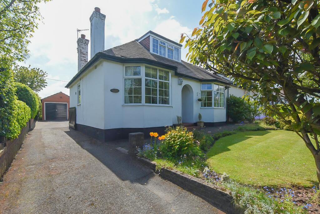 3 bedroom detached bungalow for sale in West Cottage, Runcorn Road