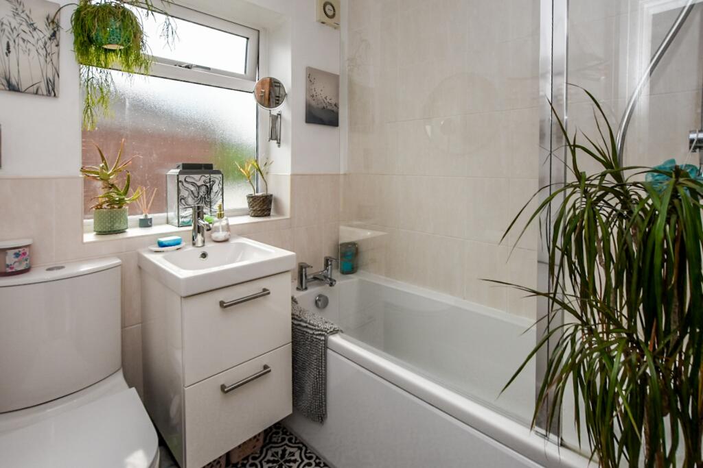 Additional property image - Rayleigh Avenue, Davenham