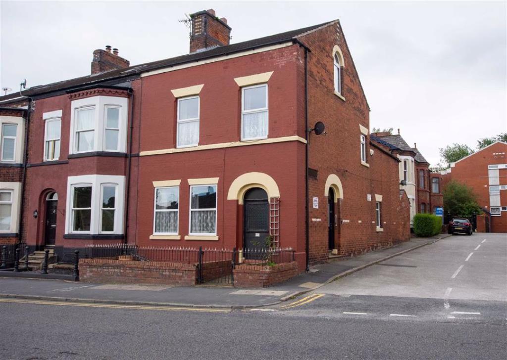 4 bedroom house for sale in London Road, Northwich, Cheshire, CW9