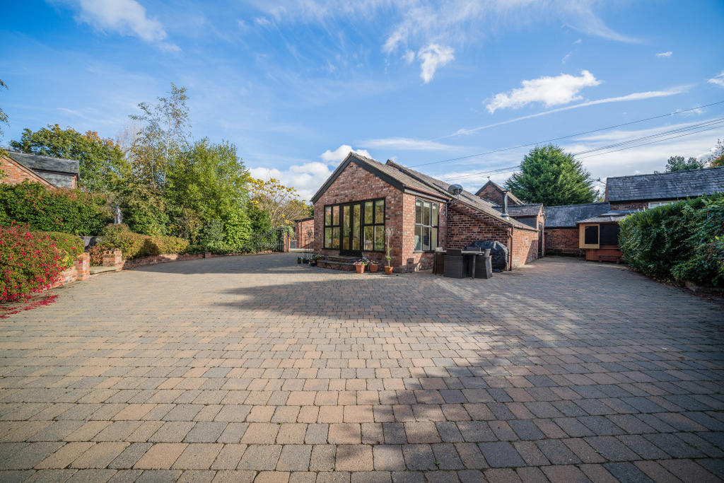 4 bedroom barn conversion for sale in Dairy Cottage, Firs Lane