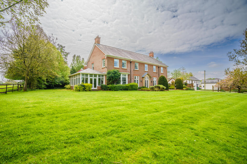 4 bedroom detached house for sale in Hurst House Firs Lane, Appleton, WA4