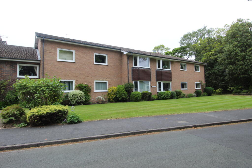 2 bedroom flat for sale in Field Lane Ashley Court, Appleton, Appleton