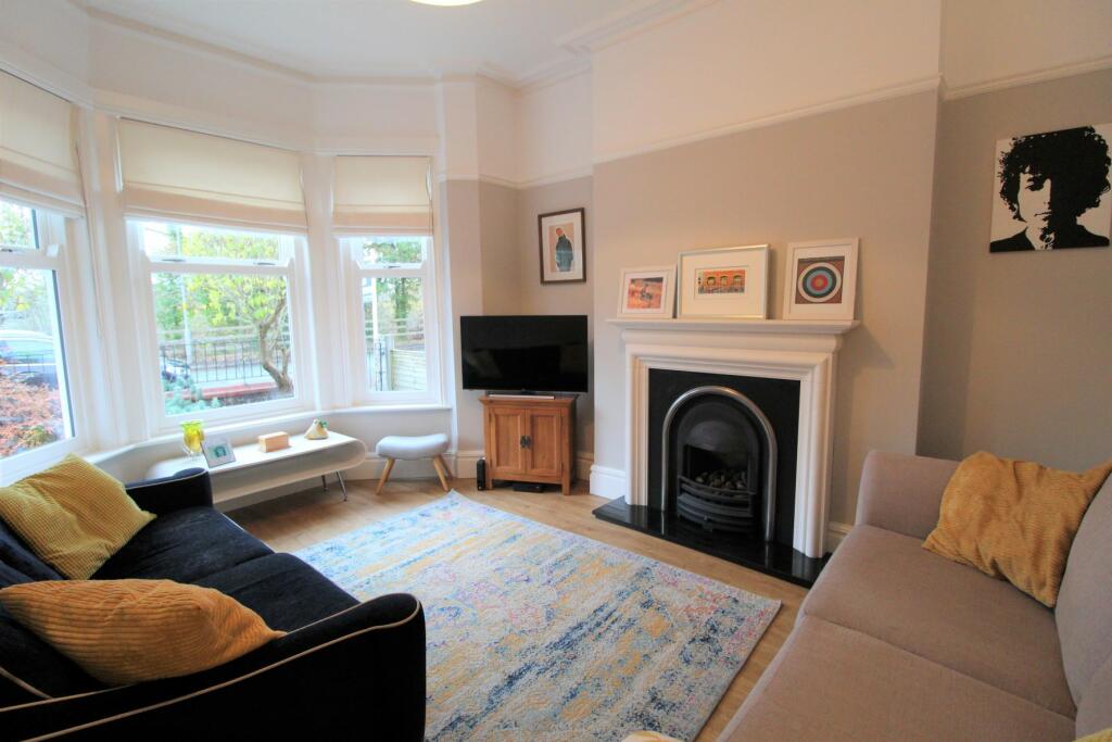 4 bedroom semidetached house for sale in Fairfield Road, Stockton